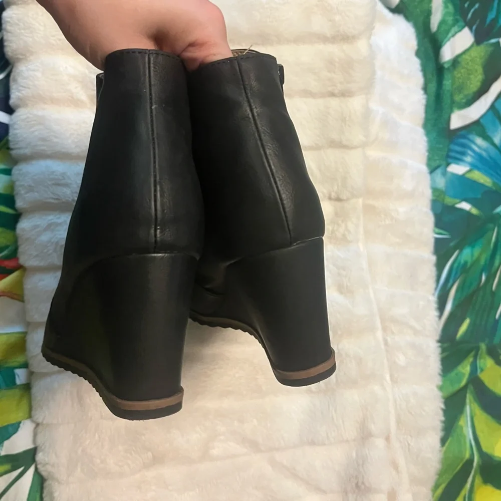 Soul Naturalizer Hudson 10M Black Leather Side Zip Fall Winter Wedge Booties